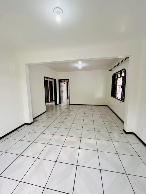 Casa para alugar com 3 quartos, 142m² - Foto 8