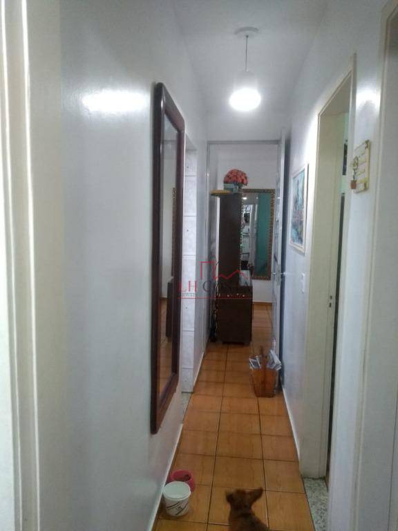 Apartamento à venda com 2 quartos, 60m² - Foto 22