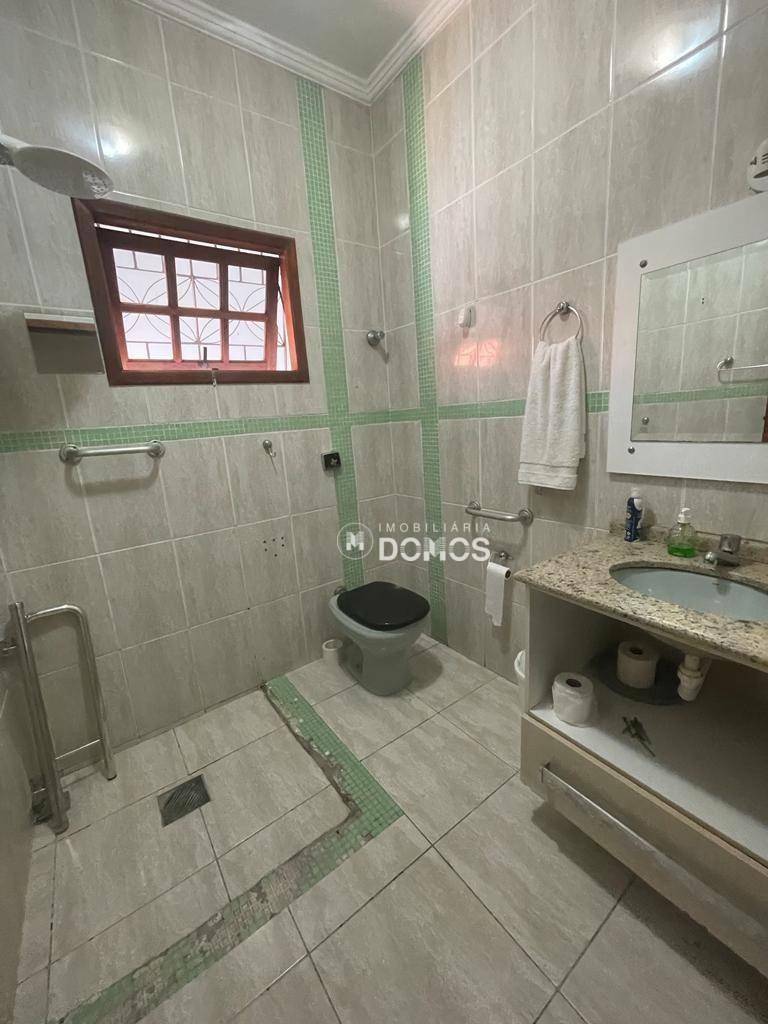 Casa à venda com 3 quartos, 200m² - Foto 7