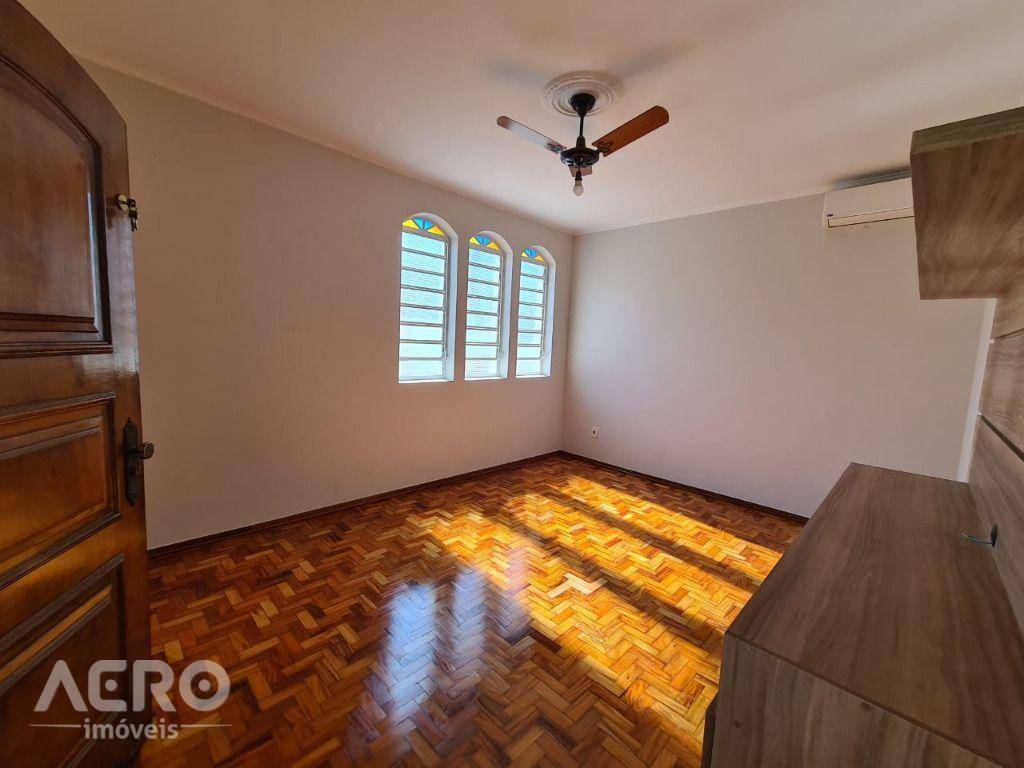 Casa à venda com 3 quartos, 145m² - Foto 14