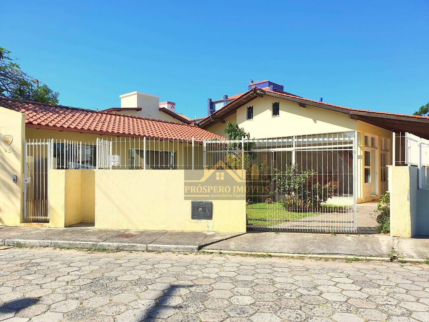 Casa à venda e aluguel com 4 quartos, 260m² - Foto 34