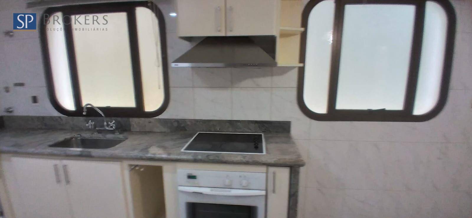 Apartamento à venda com 3 quartos, 245m² - Foto 17