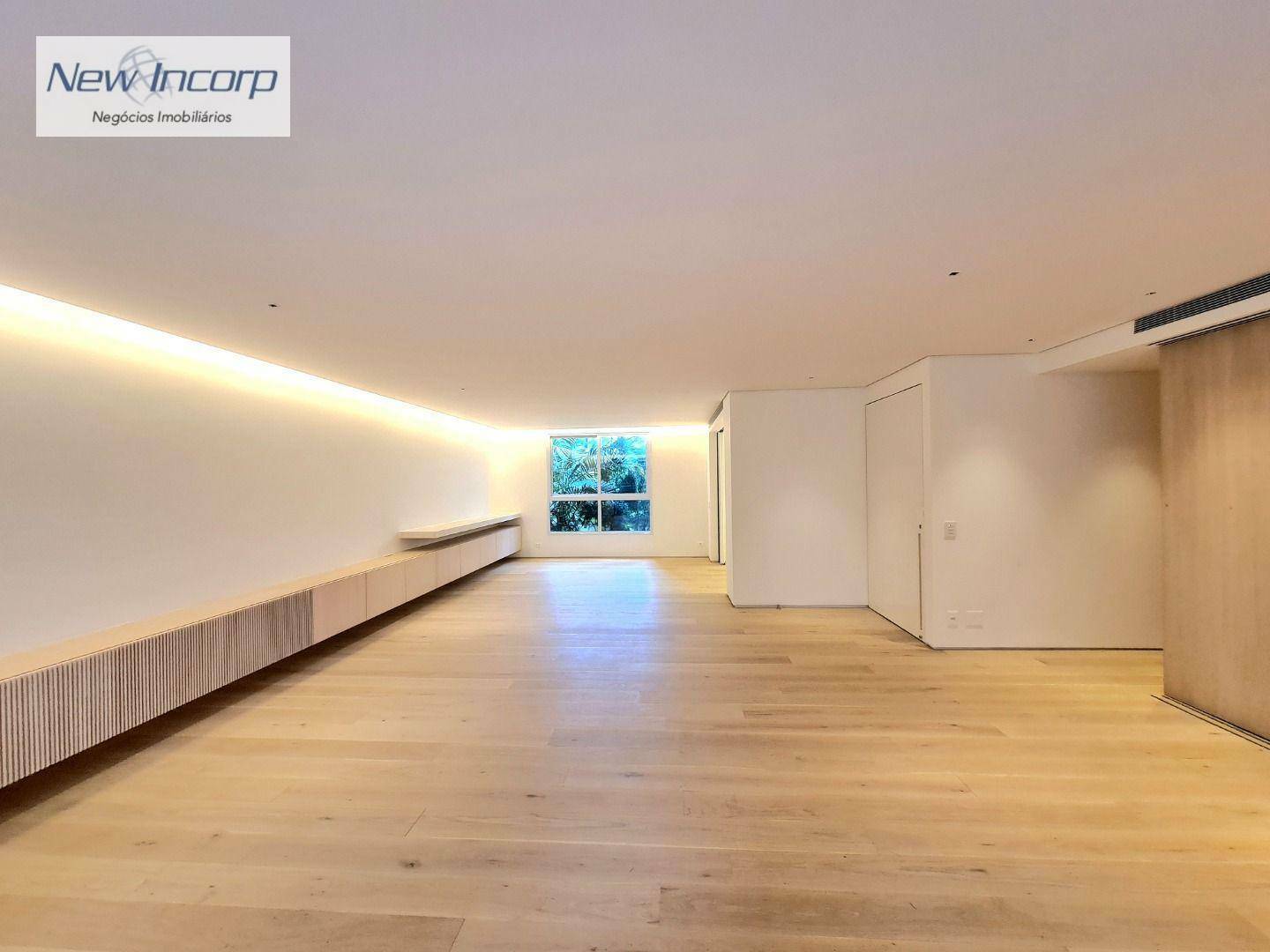 Apartamento à venda com 3 quartos, 211m² - Foto 10