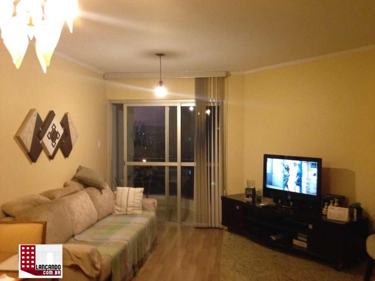 Apartamento à venda com 2 quartos, 70m² - Foto 1