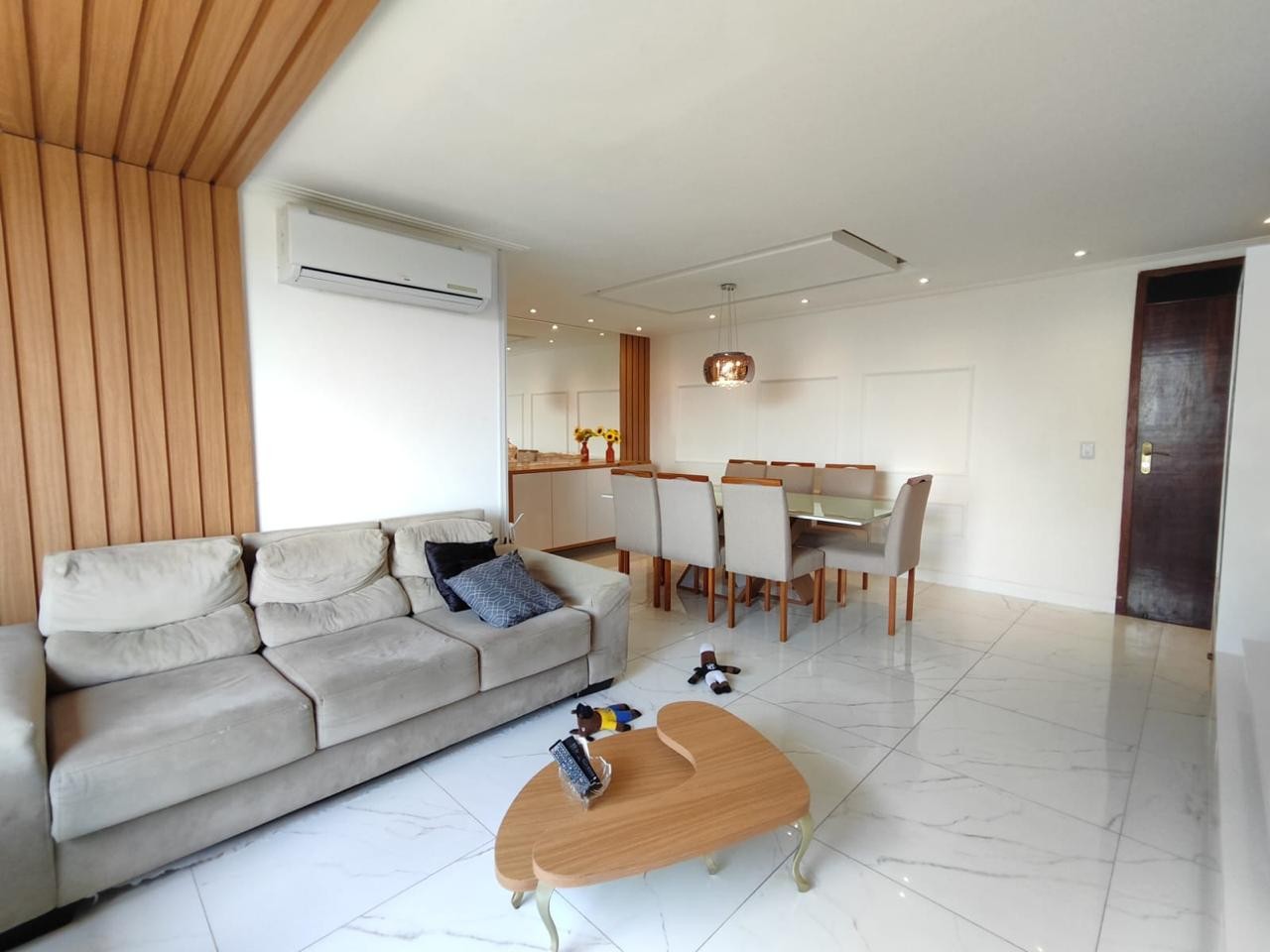 Apartamento à venda com 3 quartos, 94m² - Foto 18