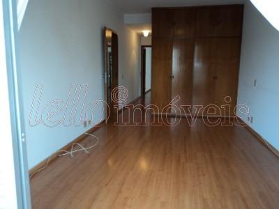 Apartamento para alugar com 3 quartos, 200m² - Foto 4