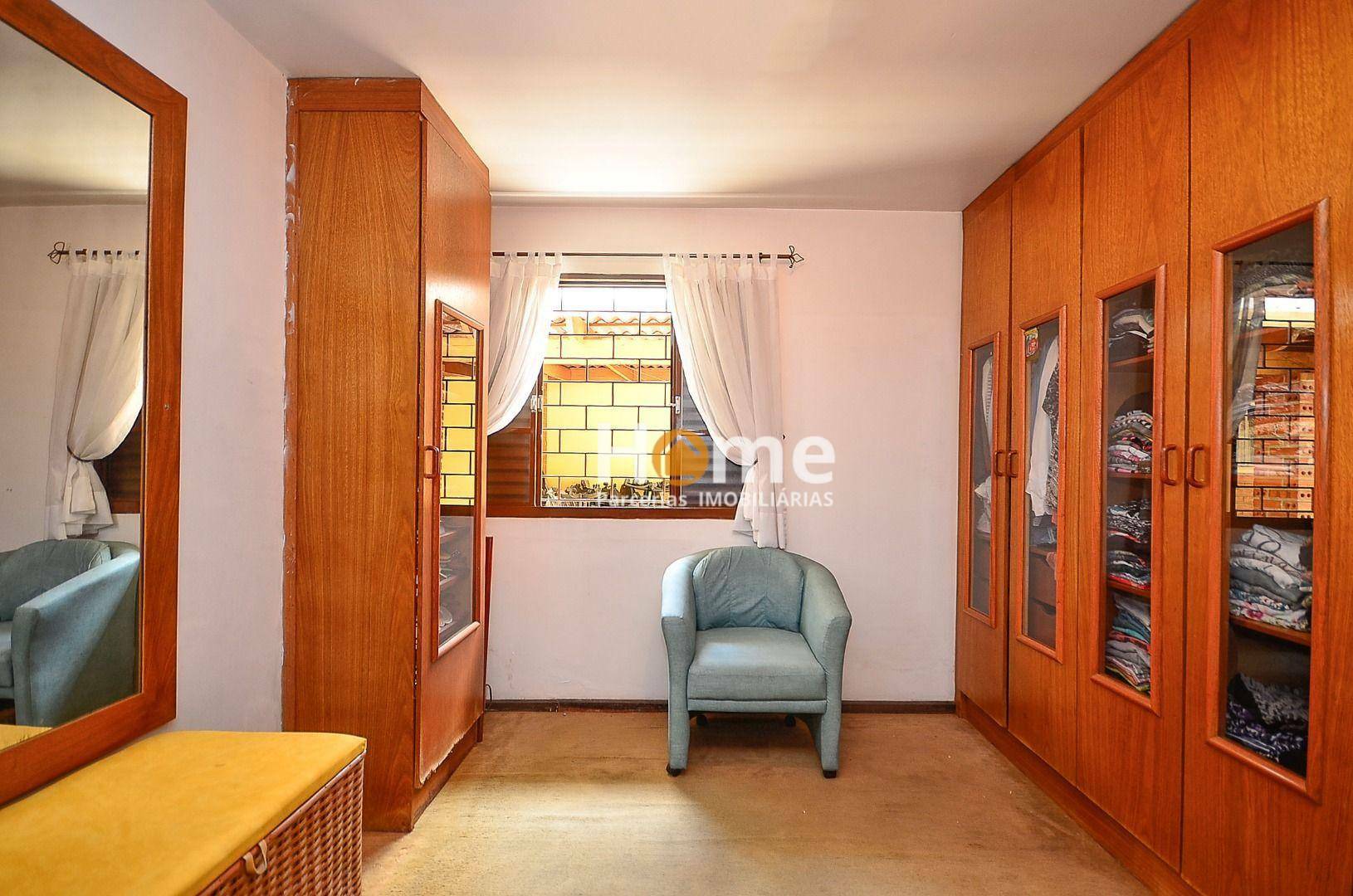 Casa à venda com 3 quartos, 300m² - Foto 28