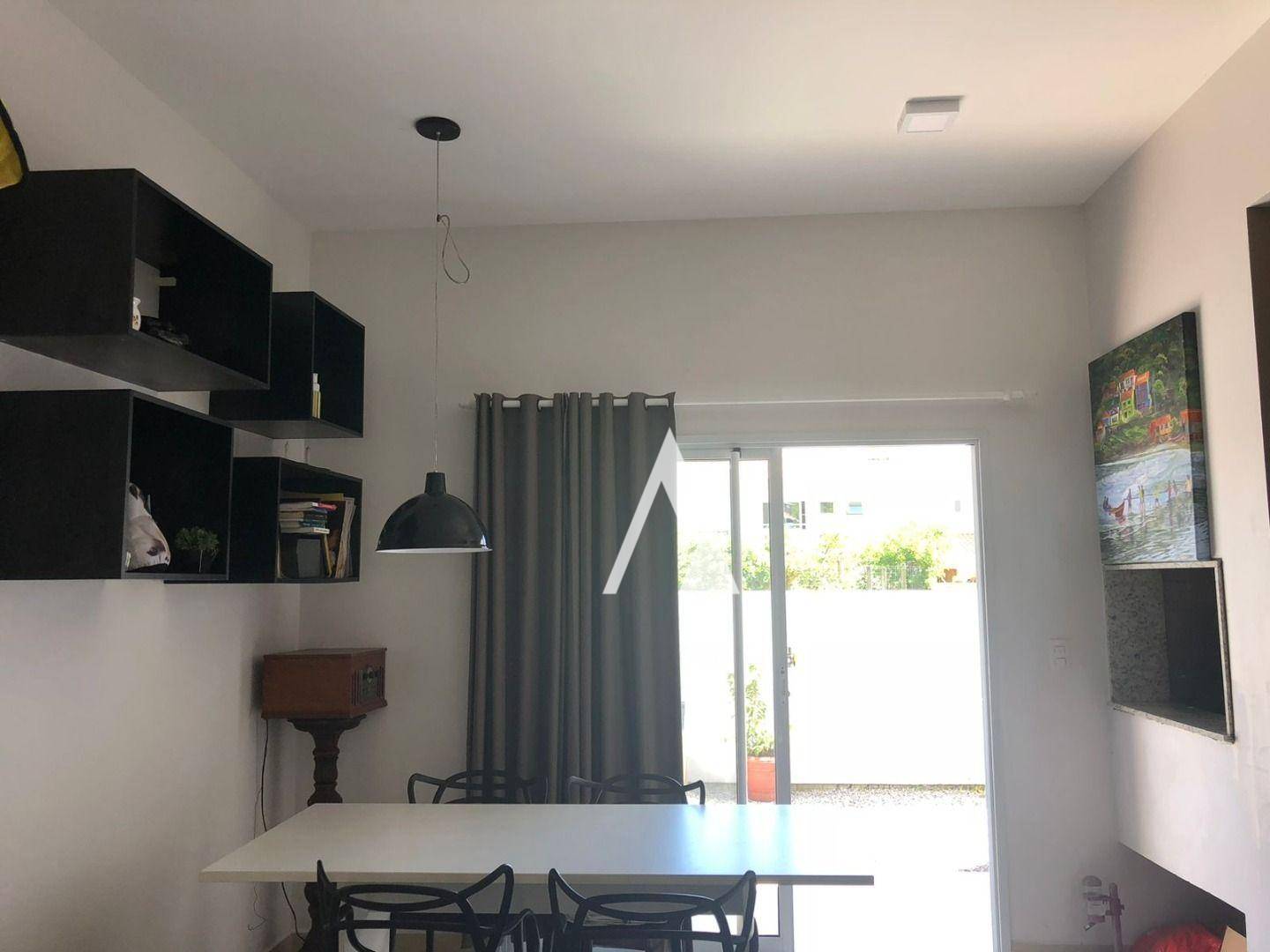 Casa à venda com 2 quartos, 120m² - Foto 8