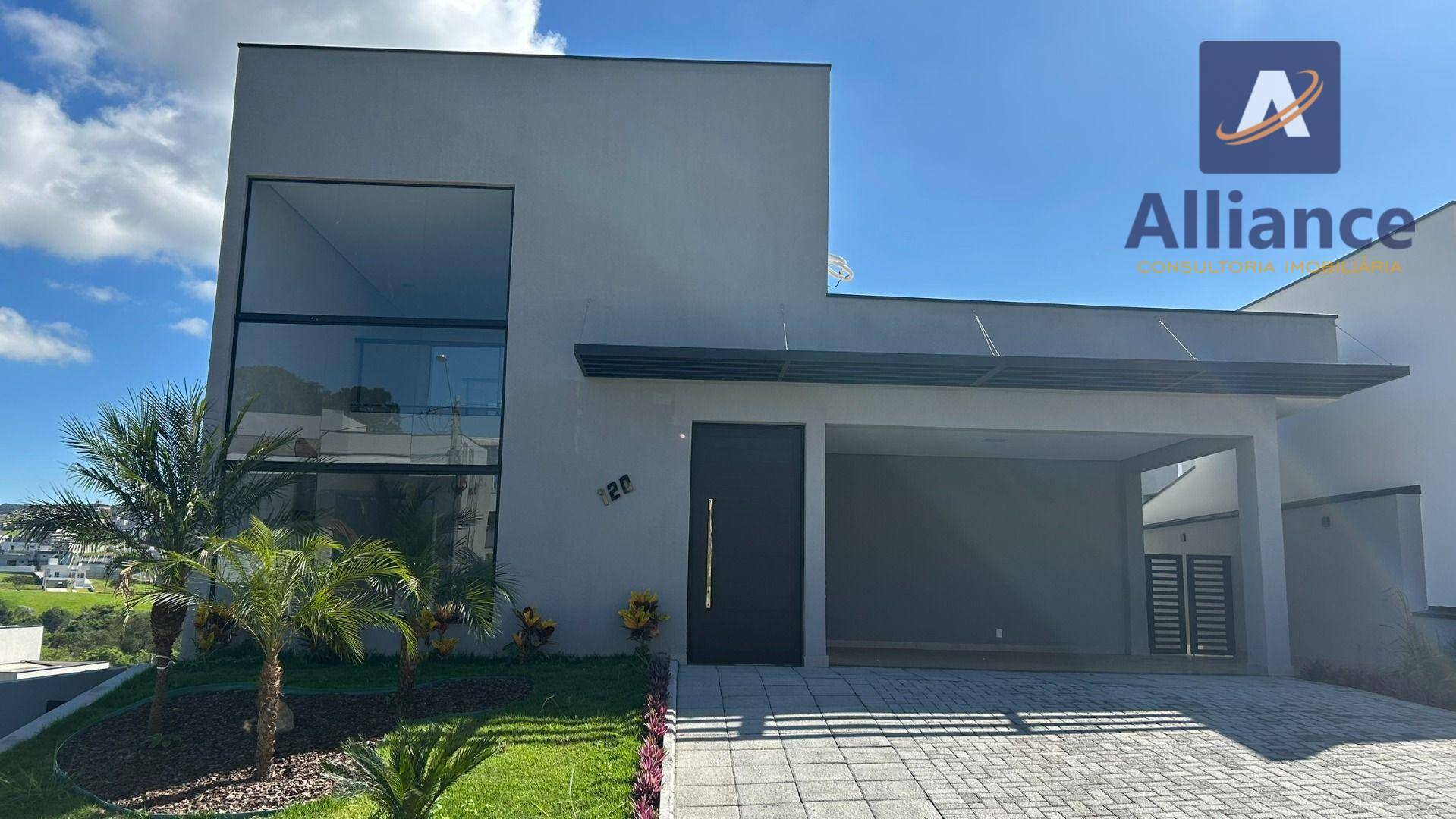 Casa de Condomínio à venda com 3 quartos, 228m² - Foto 1