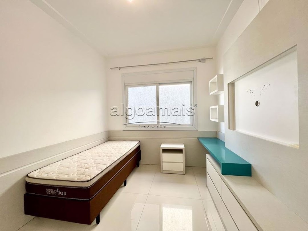 Casa de Condomínio à venda com 5 quartos, 225m² - Foto 32