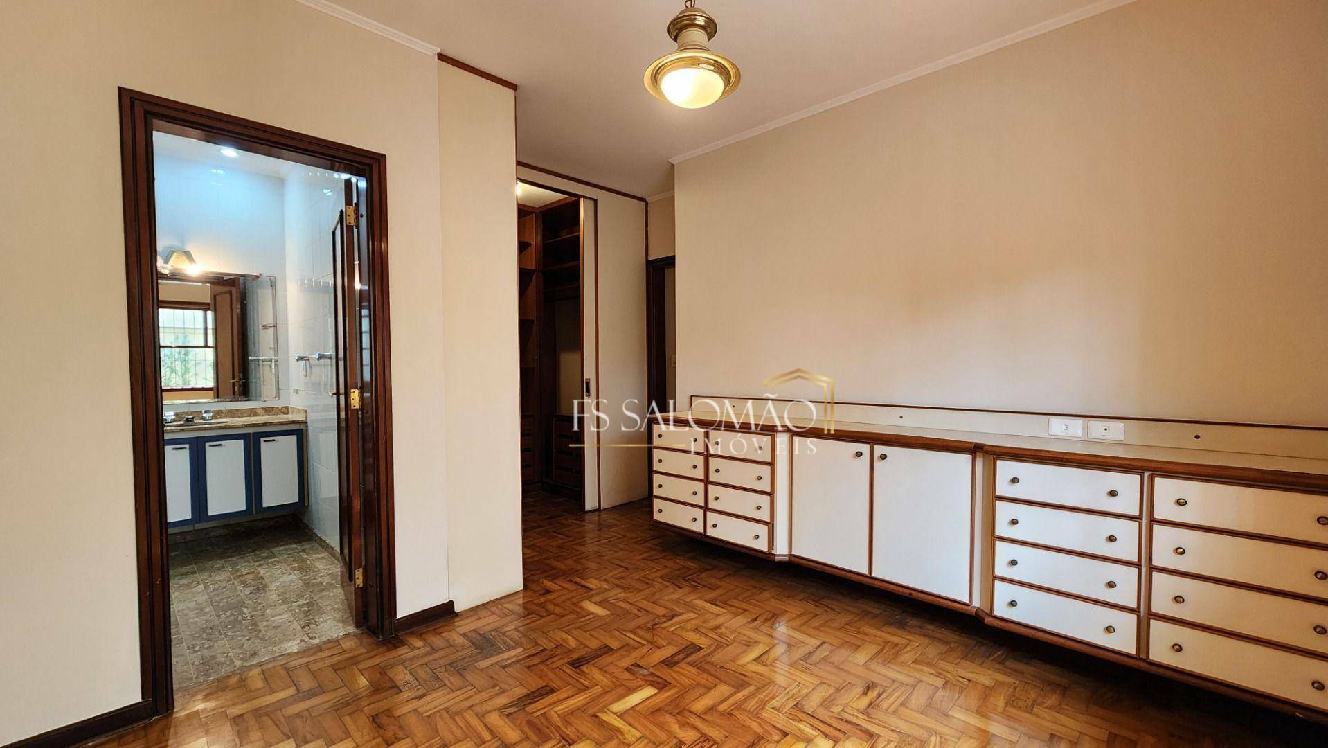 Casa à venda com 3 quartos, 229m² - Foto 30