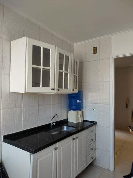 Apartamento à venda com 2 quartos, 60m² - Foto 3