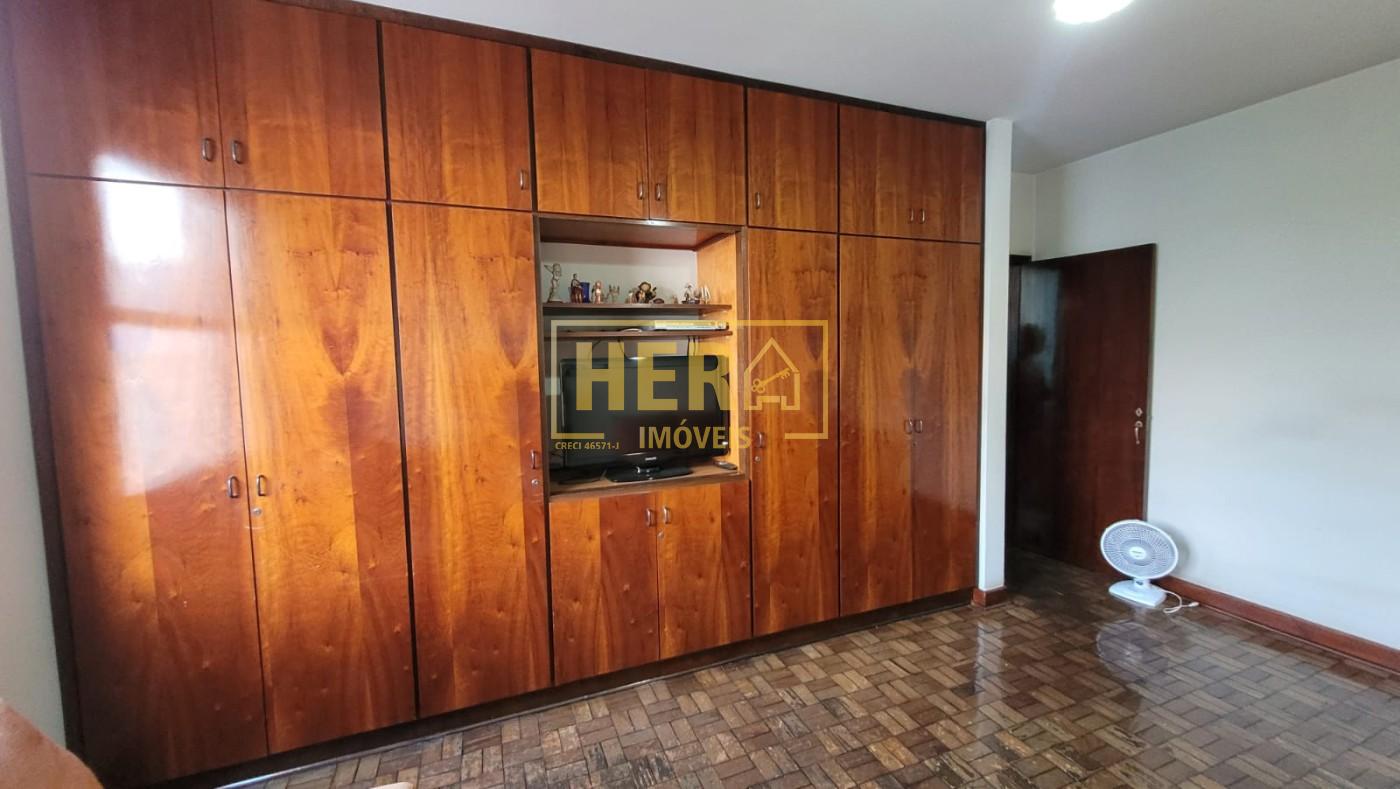 Casa à venda com 3 quartos, 372m² - Foto 23
