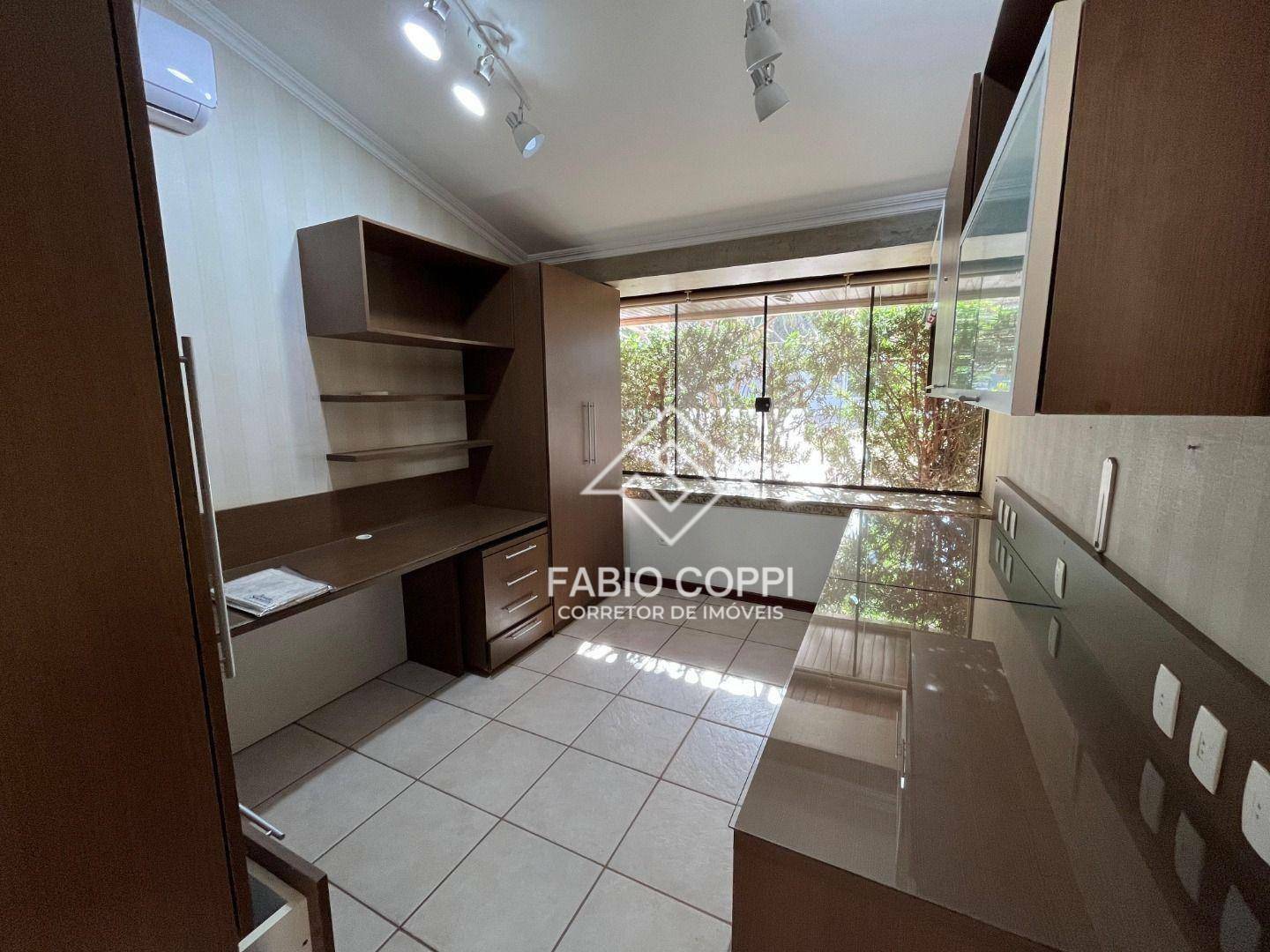 Casa de Condomínio à venda com 4 quartos, 570m² - Foto 8