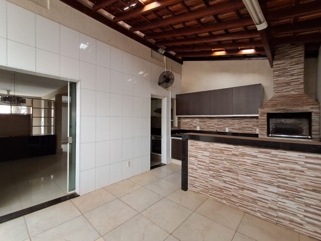 Casa de Condomínio para alugar com 3 quartos, 94m² - Foto 9