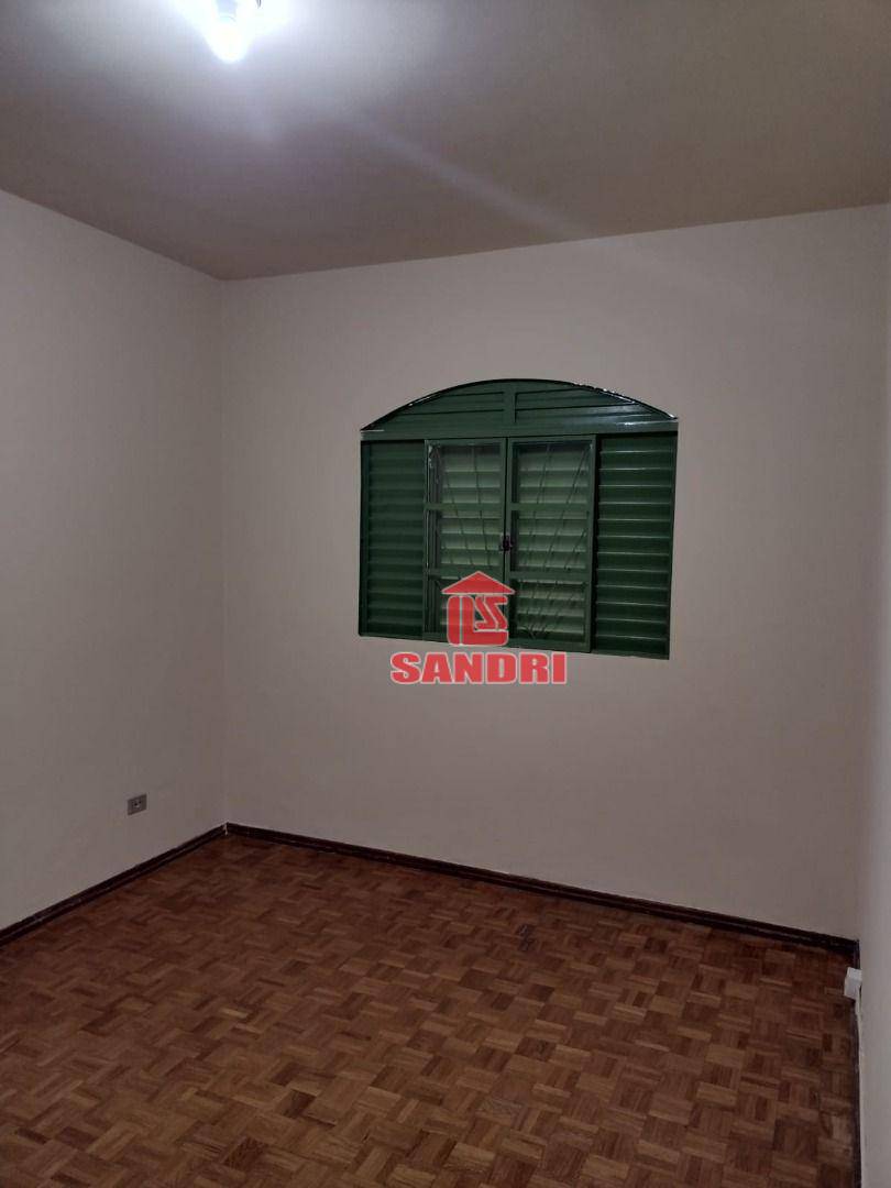 Casa para alugar com 3 quartos, 200m² - Foto 11