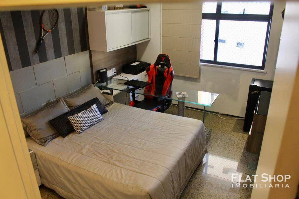 Apartamento à venda com 4 quartos, 230m² - Foto 13