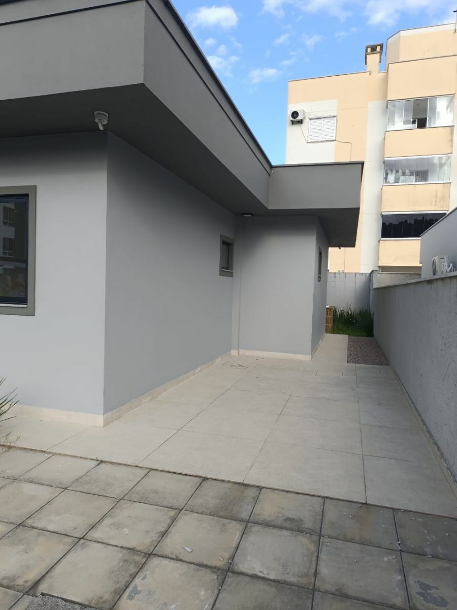 Casa à venda com 3 quartos, 97m² - Foto 2