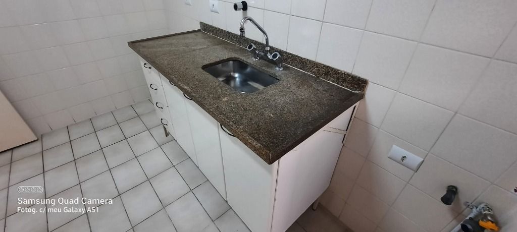 Apartamento à venda com 2 quartos, 70m² - Foto 19