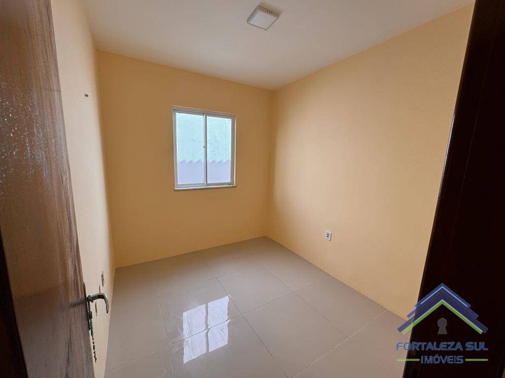 Casa à venda com 3 quartos, 88m² - Foto 5