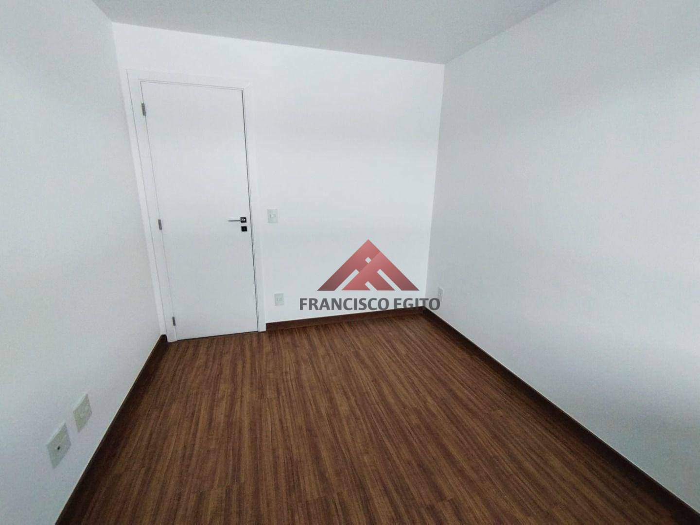 Apartamento à venda com 3 quartos, 103m² - Foto 8