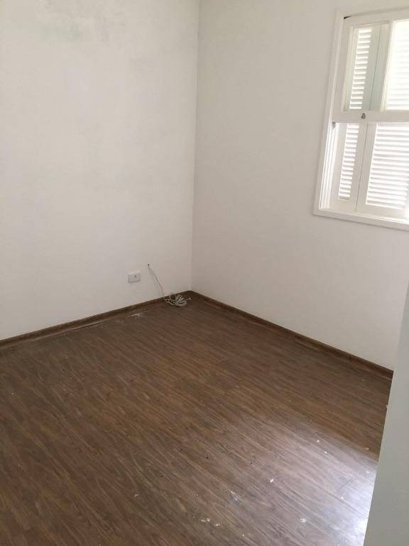 Sobrado à venda com 3 quartos, 180m² - Foto 4