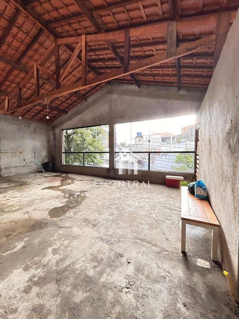 Sobrado à venda com 6 quartos, 250m² - Foto 39