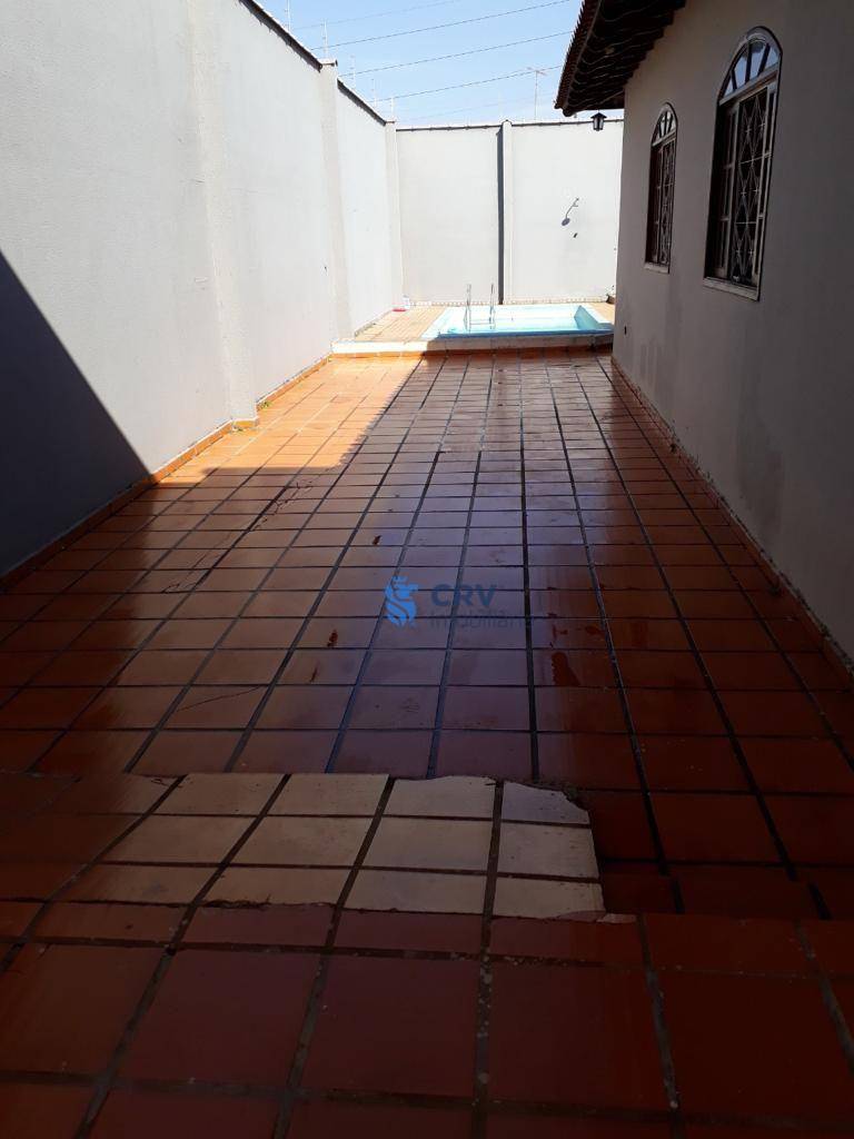 Casa à venda com 3 quartos, 190m² - Foto 5