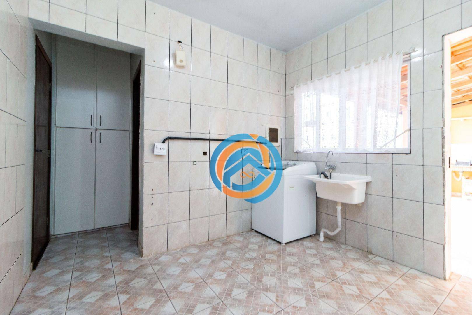 Sobrado à venda com 3 quartos, 180m² - Foto 16