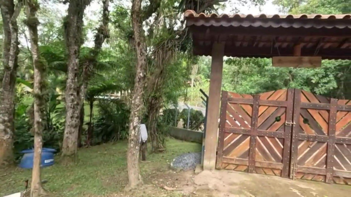 Casa de Condomínio à venda com 3 quartos, 1500m² - Foto 2