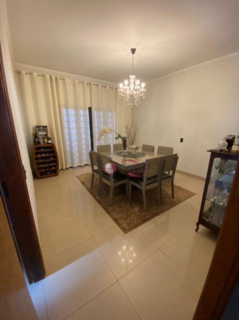 Casa à venda com 3 quartos, 160m² - Foto 4