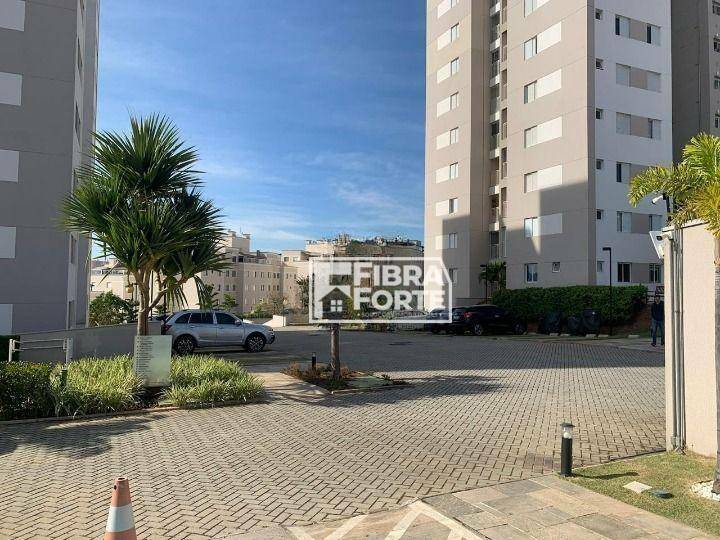 Apartamento à venda com 3 quartos, 80m² - Foto 4