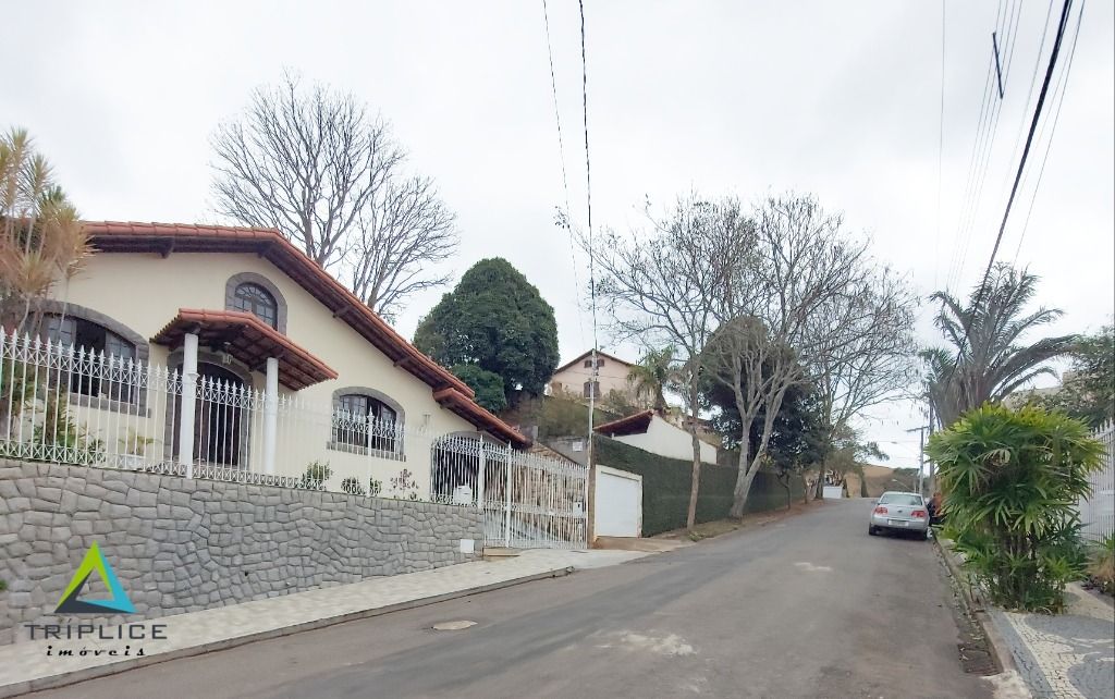 Casa à venda com 4 quartos, 250m² - Foto 6