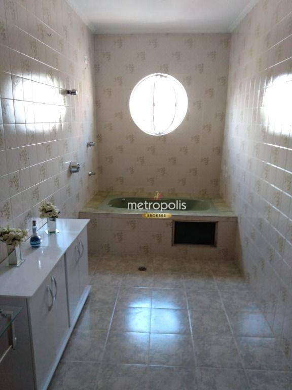 Sobrado à venda com 2 quartos, 204m² - Foto 17