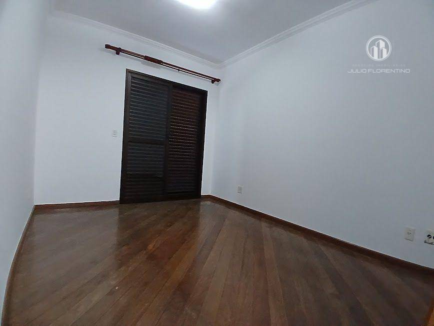 Apartamento à venda com 4 quartos, 273m² - Foto 11