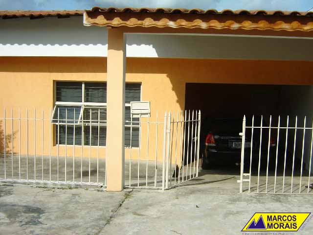 Casa à venda com 2 quartos, 190m² - Foto 1