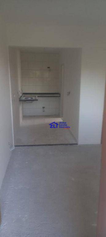 Apartamento à venda com 2 quartos, 38m² - Foto 2