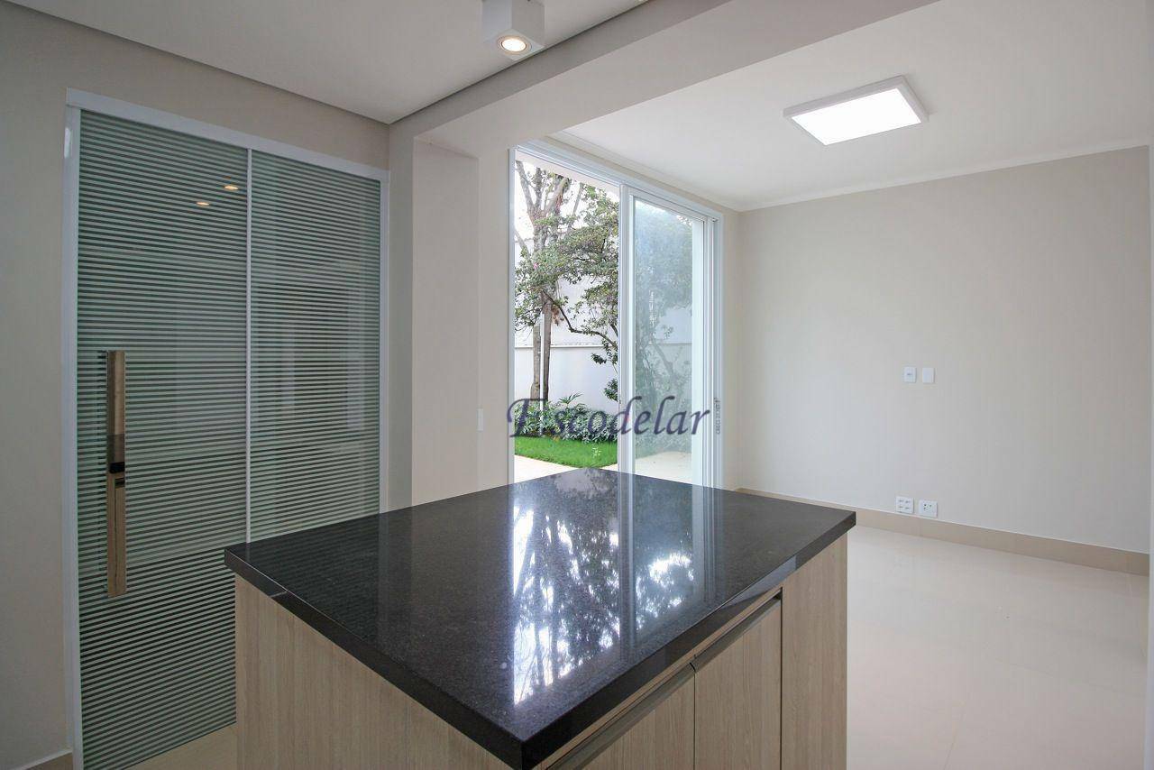 Casa à venda com 4 quartos, 360m² - Foto 18