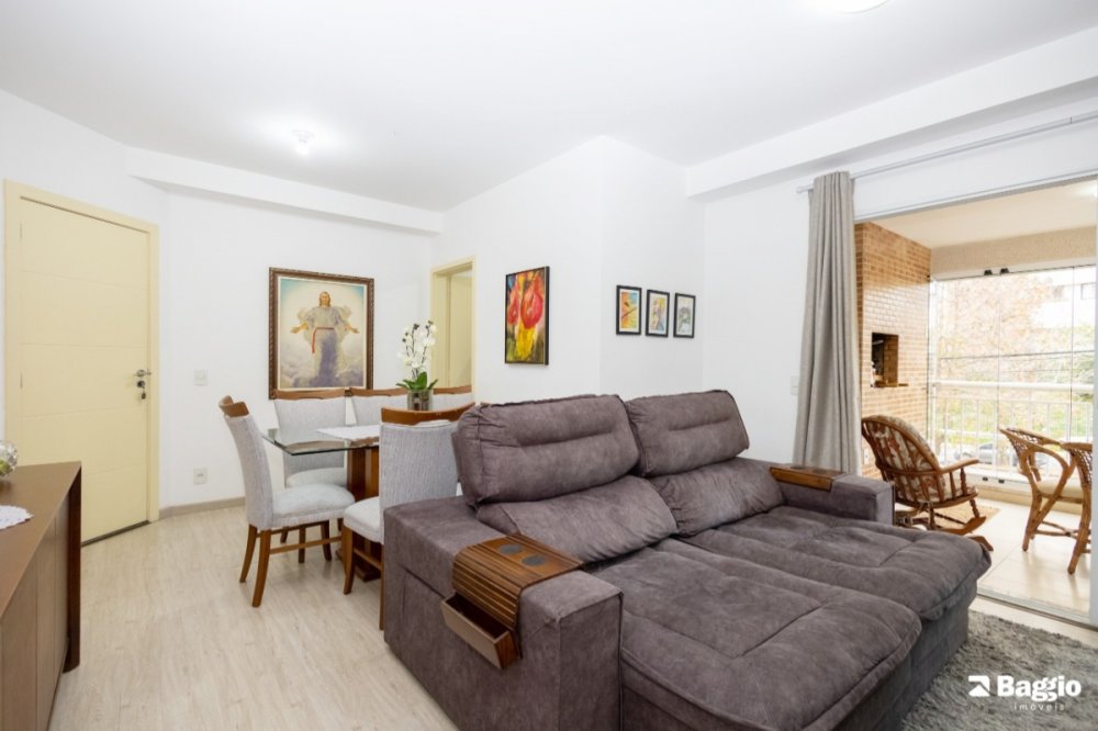 Apartamento à venda com 3 quartos, 91m² - Foto 4