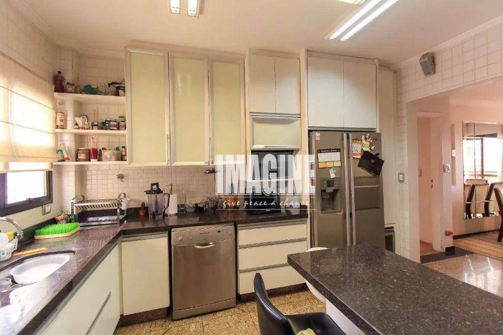 Apartamento à venda com 2 quartos, 133m² - Foto 12