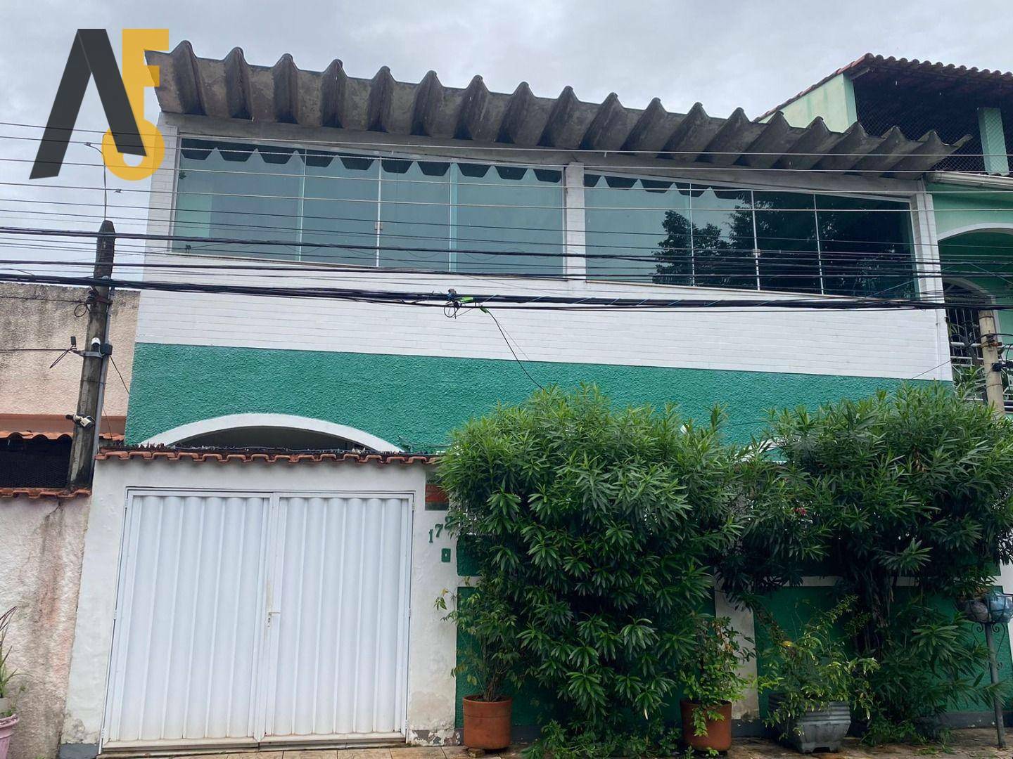 Casa de Condomínio à venda com 3 quartos, 213m² - Foto 1