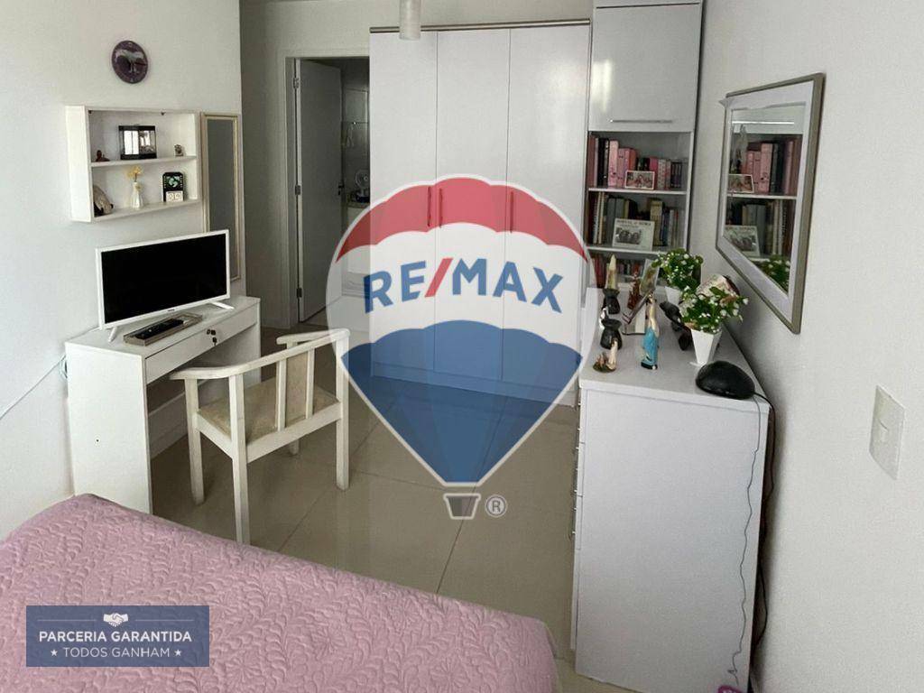 Apartamento à venda com 2 quartos, 78m² - Foto 4