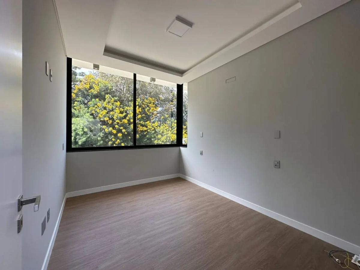 Casa à venda com 3 quartos, 312m² - Foto 8