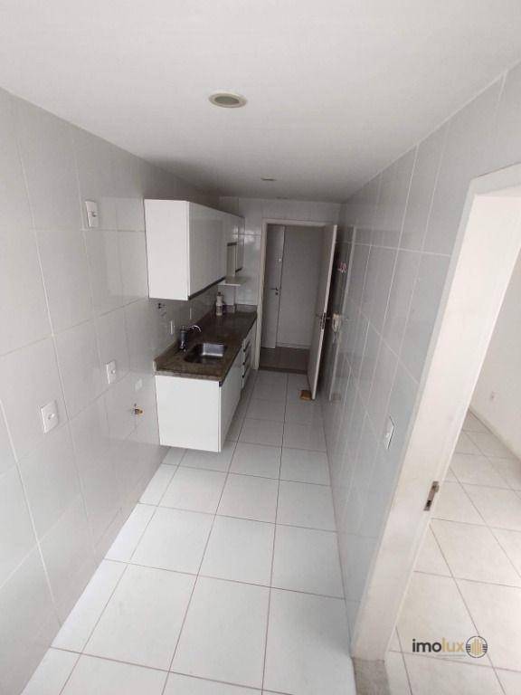 Apartamento à venda com 3 quartos, 100m² - Foto 7