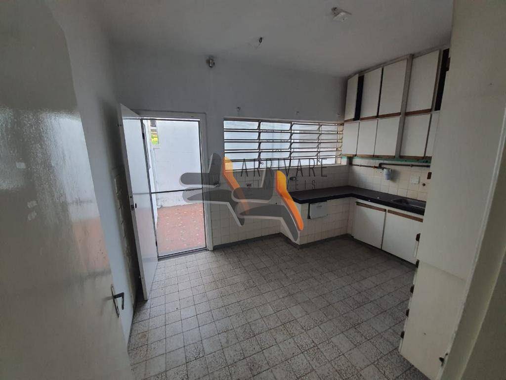 Casa para alugar com 3 quartos, 222m² - Foto 7