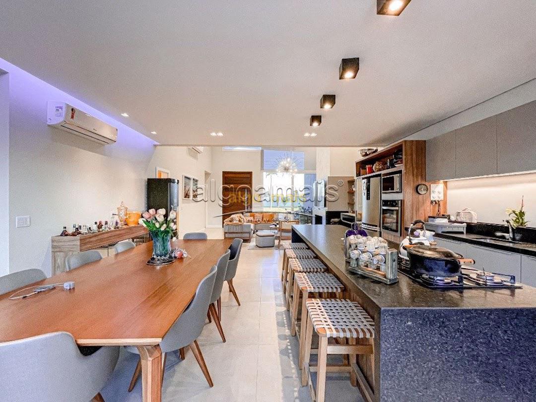 Casa à venda com 4 quartos, 187m² - Foto 7