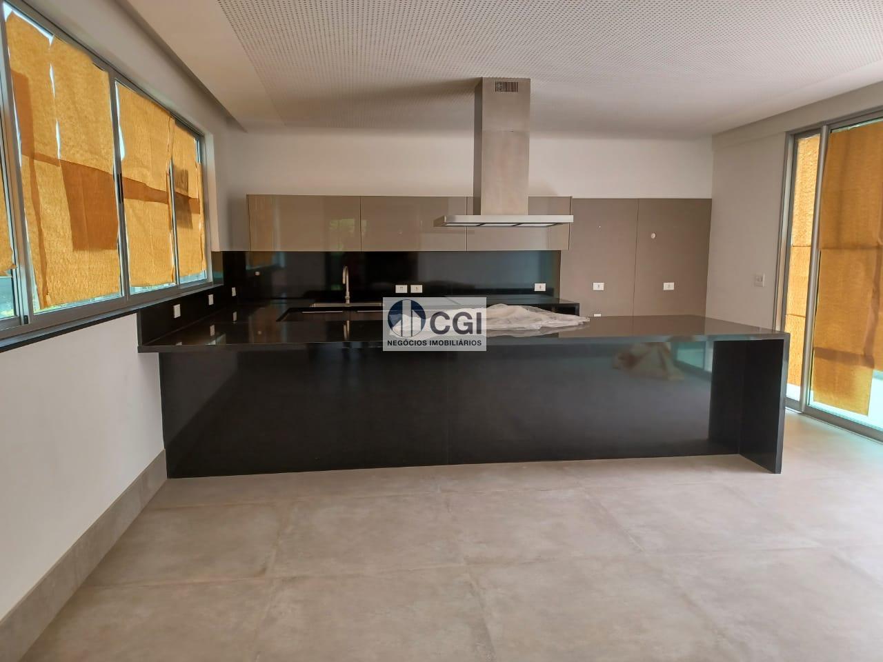 Apartamento à venda com 4 quartos, 197m² - Foto 2