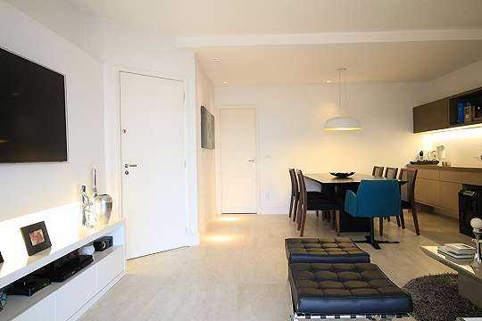 Apartamento à venda com 3 quartos, 110m² - Foto 9