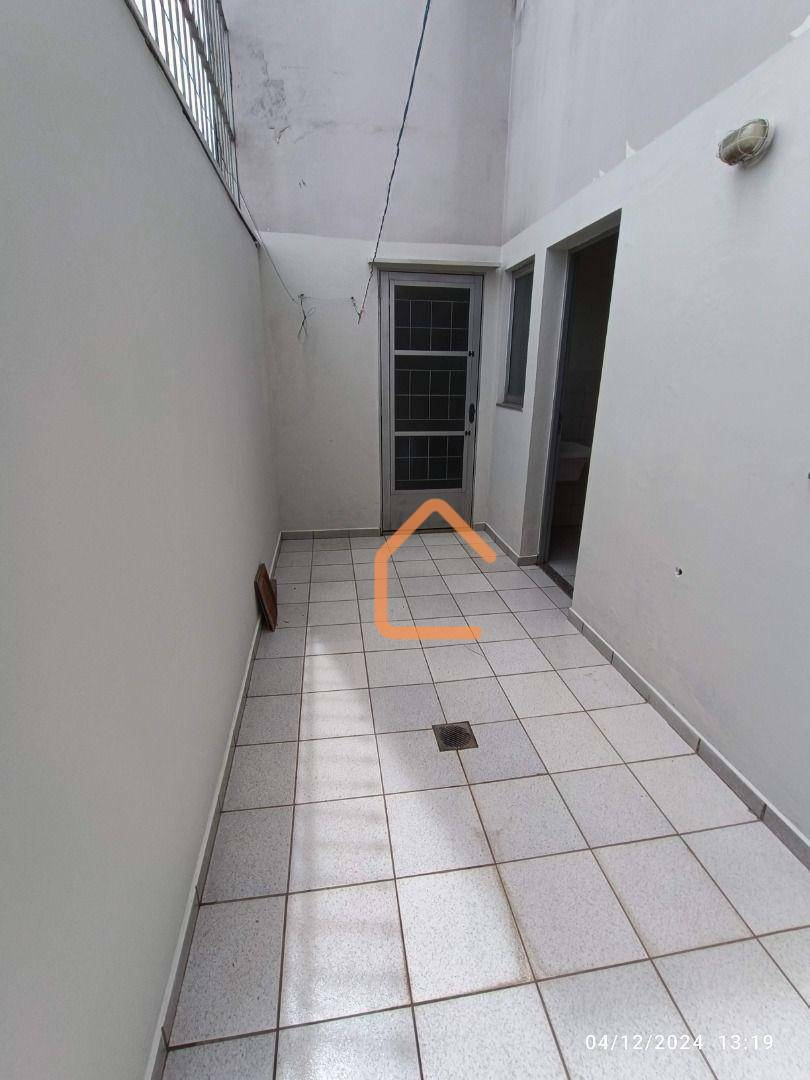 Apartamento à venda com 3 quartos, 150m² - Foto 12