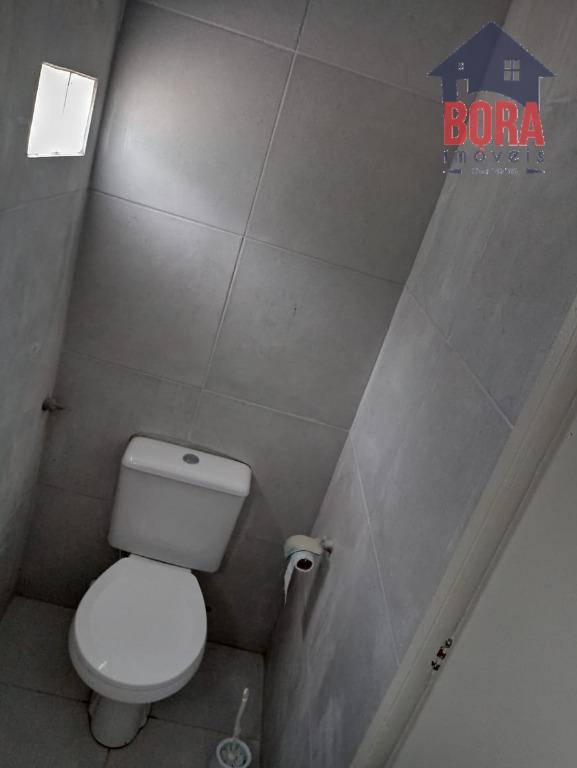 Casa à venda com 2 quartos, 170m² - Foto 8